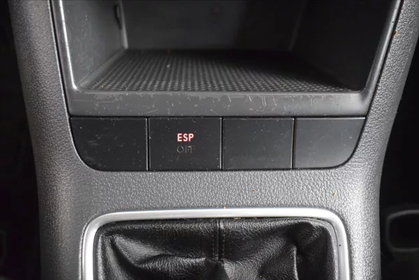 Volkswagen Golf Plus 1,9 TDi BEZ KOROZE,SUPER STAV - foto 20