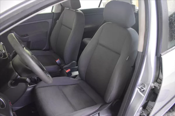 Volkswagen Golf Plus 1,9 TDi BEZ KOROZE,SUPER STAV - foto 9