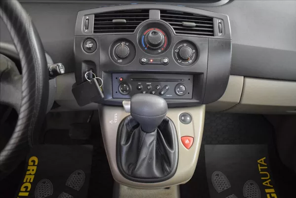 Renault Scénic 1,6 i AUTOMAT,SUPER STAV,PO TK - foto 17