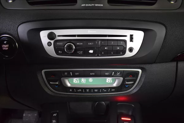 Renault Scénic 1,5 DCi AUTOMAT,SUPER STAV - foto 17