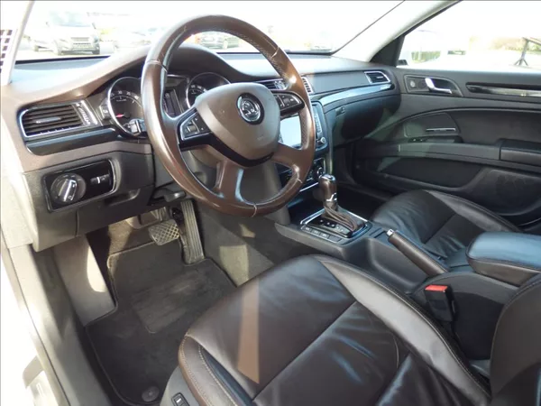 Škoda Superb 2,0 TDI 125kw 4x4 Laurin & Kl - foto 12