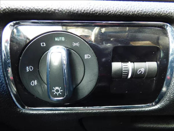 Škoda Superb 2,0 TDI 125kw 4x4 Laurin & Kl - foto 14