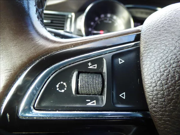 Škoda Superb 2,0 TDI 125kw 4x4 Laurin & Kl - foto 16