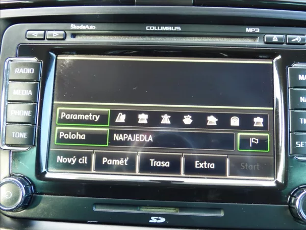 Škoda Superb 2,0 TDI 125kw 4x4 Laurin & Kl - foto 24