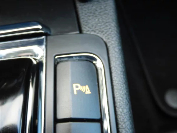 Škoda Superb 2,0 TDI 125kw 4x4 Laurin & Kl - foto 26