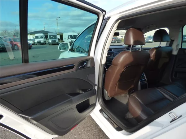 Škoda Superb 2,0 TDI 125kw 4x4 Laurin & Kl - foto 31