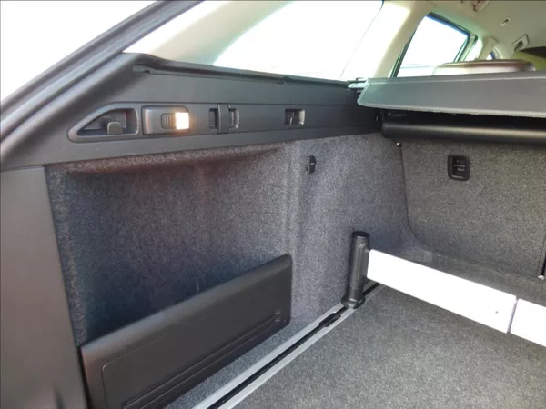 Škoda Superb 2,0 TDI 125kw 4x4 Laurin & Kl - foto 36