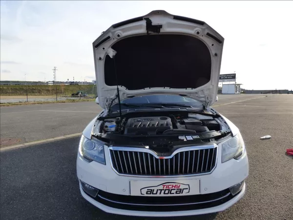 Škoda Superb 2,0 TDI 125kw 4x4 Laurin & Kl - foto 49