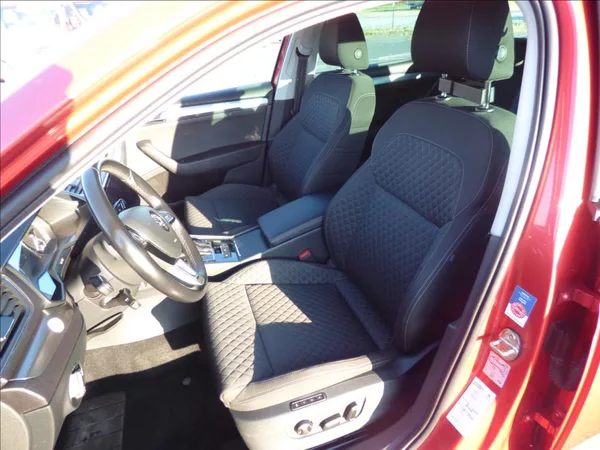 Škoda Superb 2,0 TDI DSG,Bi-Xenon,model 201 - foto 11