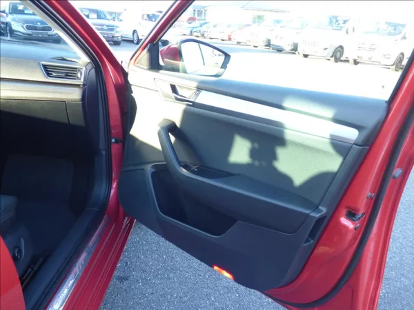 Škoda Superb 2,0 TDI DSG,Bi-Xenon,model 201 - foto 13