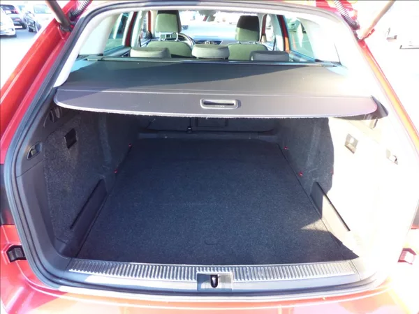 Škoda Superb 2,0 TDI DSG,Bi-Xenon,model 201 - foto 19