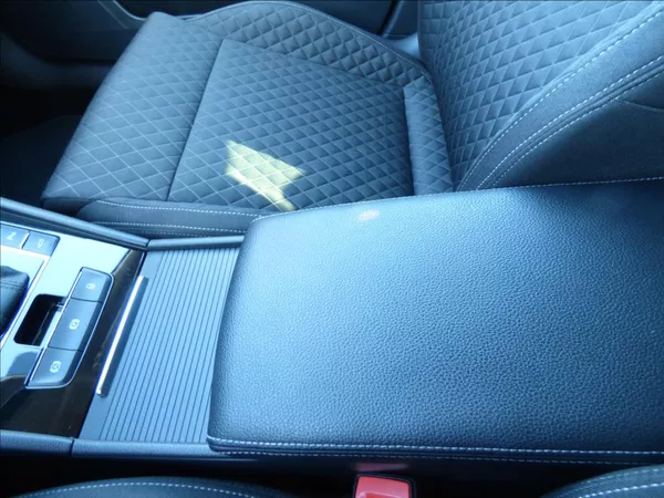 Škoda Superb 2,0 TDI DSG,Bi-Xenon,model 201 - foto 35