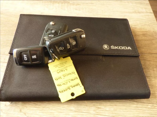 Škoda Superb 2,0 TDI DSG,Bi-Xenon,model 201 - foto 44