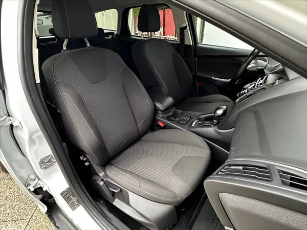 Ford Focus 2,0 2.0TDCi 85kW AUTOMAT - foto 13