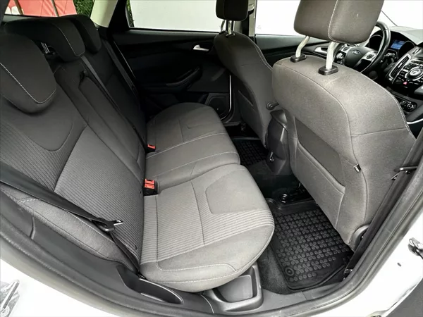 Ford Focus 2,0 2.0TDCi 85kW AUTOMAT - foto 14