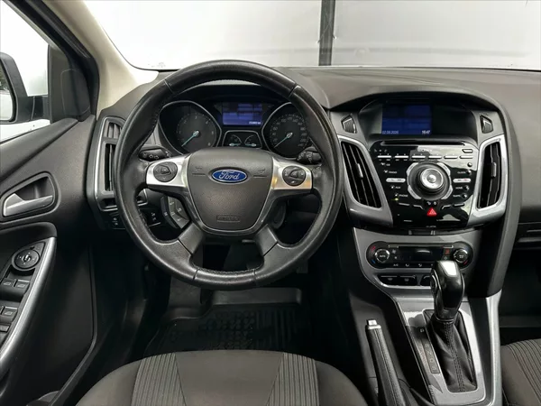 Ford Focus 2,0 2.0TDCi 85kW AUTOMAT - foto 17
