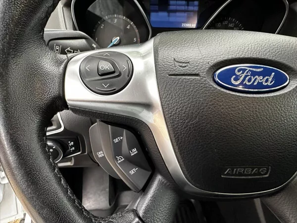 Ford Focus 2,0 2.0TDCi 85kW AUTOMAT - foto 21