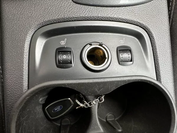 Ford Focus 2,0 2.0TDCi 85kW AUTOMAT - foto 27