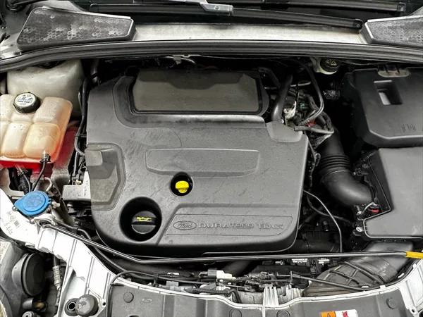 Ford Focus 2,0 2.0TDCi 85kW AUTOMAT - foto 39
