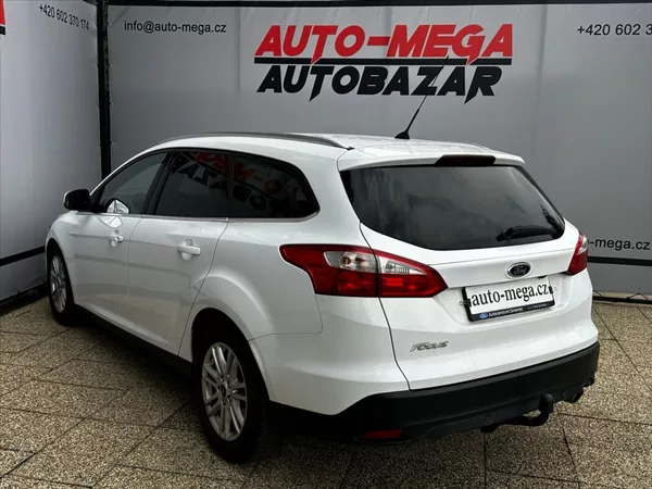 Ford Focus 2,0 2.0TDCi 85kW AUTOMAT - foto 8