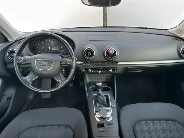 Audi A3 1,6 Sportback - foto 16