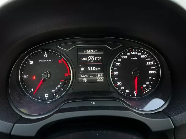 Audi A3 1,6 Sportback - foto 22