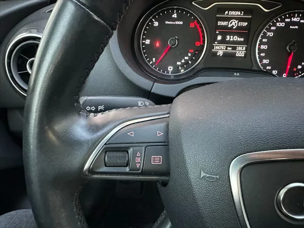 Audi A3 1,6 Sportback - foto 23