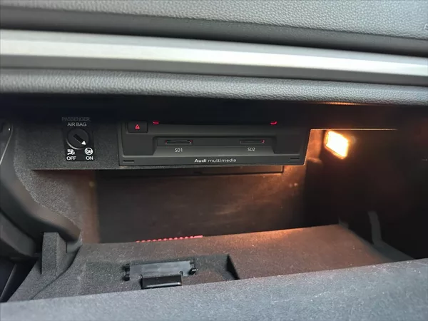 Audi A3 1,6 Sportback - foto 34