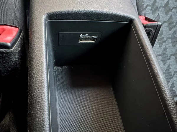 Audi A3 1,6 Sportback - foto 35