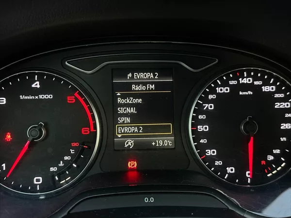 Audi A3 1,6 Sportback - foto 38