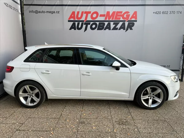 Audi A3 1,6 Sportback - foto 4