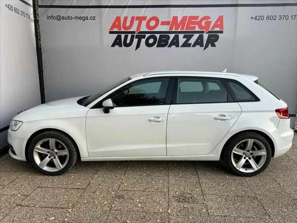 Audi A3 1,6 Sportback - foto 5