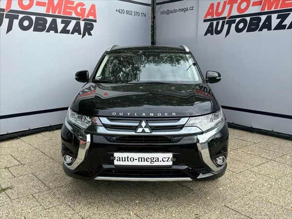 Mitsubishi Outlander 2,0 PHEV - 4x4 - CZ - foto 2