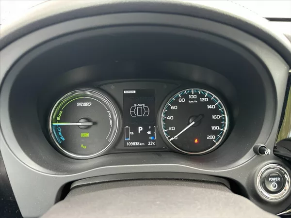 Mitsubishi Outlander 2,0 PHEV - 4x4 - CZ - foto 21