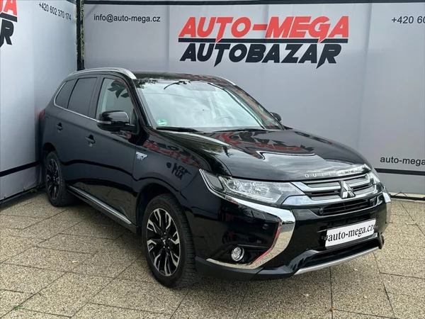 Mitsubishi Outlander 2,0 PHEV - 4x4 - CZ - foto 3