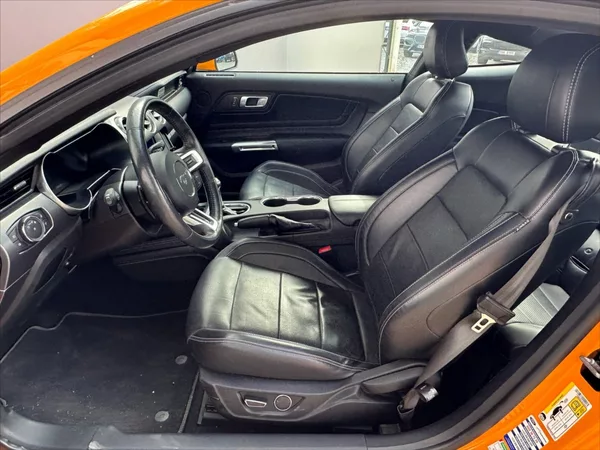 Ford Mustang 5,0 V8 331kW - CZ - AUTOMAT - foto 9