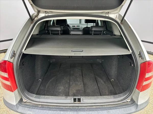Škoda Octavia 2,0 TDI 103kW DSG - foto 15
