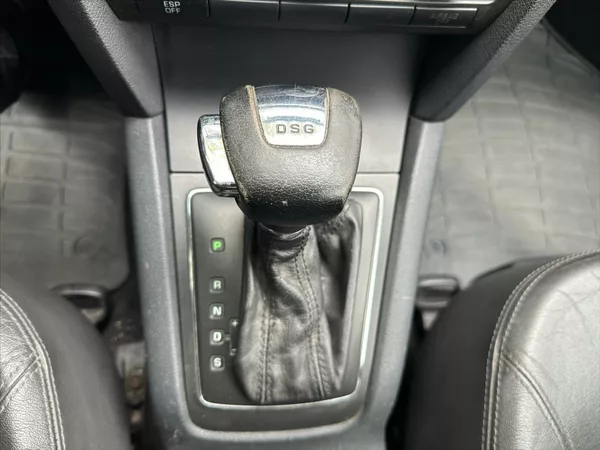Škoda Octavia 2,0 TDI 103kW DSG - foto 24