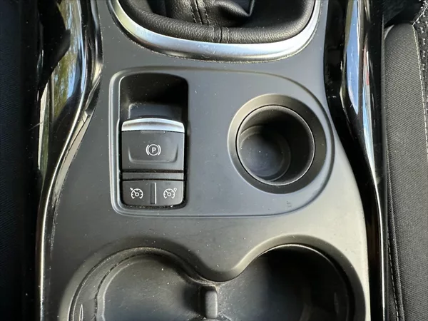 Renault Kadjar 1,2 TCe 96KW-CZ-SERVIS!! - foto 29