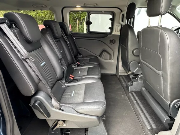 Ford Tourneo 2,0 TDCi 136KW 8MÍST AUTOMAT - foto 15