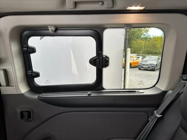 Ford Tourneo 2,0 TDCi 136KW 8MÍST AUTOMAT - foto 19