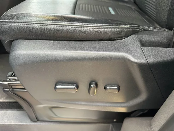 Ford Tourneo 2,0 TDCi 136KW 8MÍST AUTOMAT - foto 26