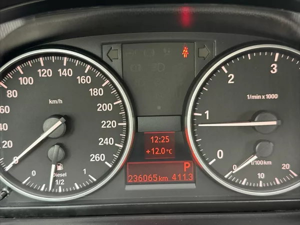 BMW Řada 3 2,0 D 130kW-AUTOMAT - foto 20
