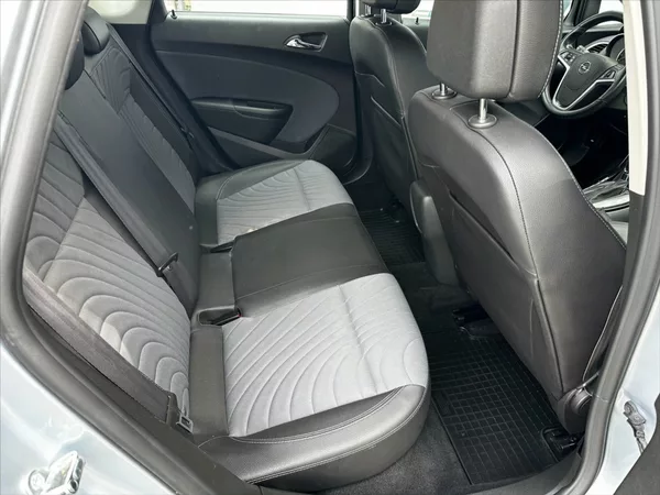 Opel Astra 1,4 106kW TURBO automat, CZ - foto 14