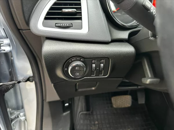 Opel Astra 1,4 106kW TURBO automat, CZ - foto 19