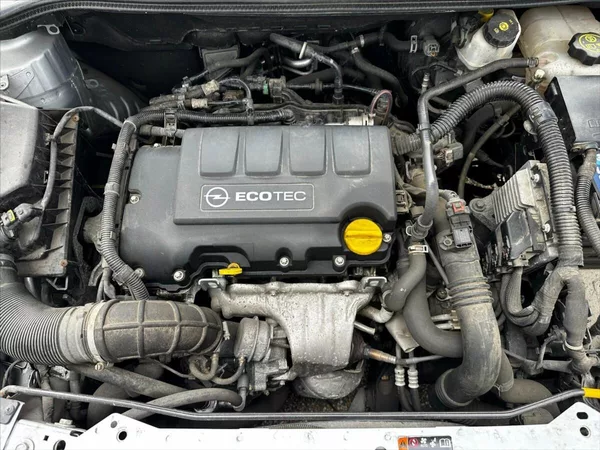 Opel Astra 1,4 106kW TURBO automat, CZ - foto 31