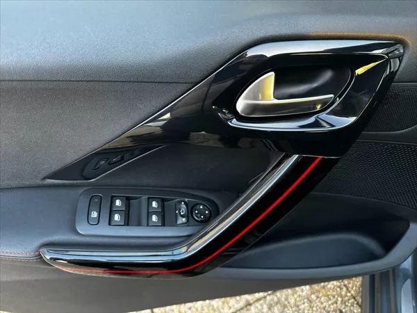 Peugeot 208 1,2 81kW GT Line, rozvody! - foto 18