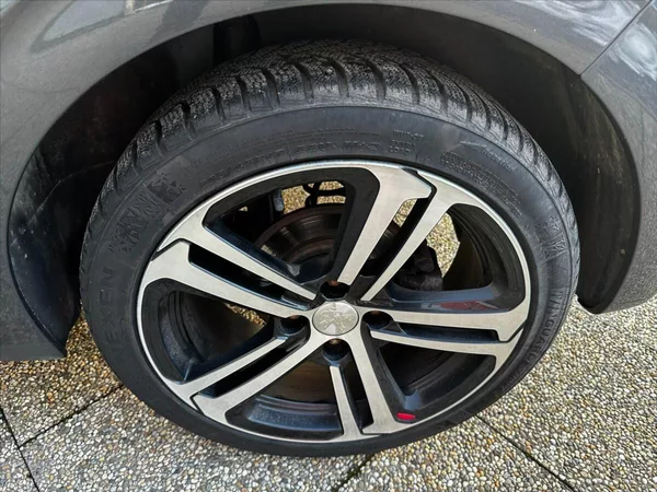 Peugeot 208 1,2 81kW GT Line, rozvody! - foto 34