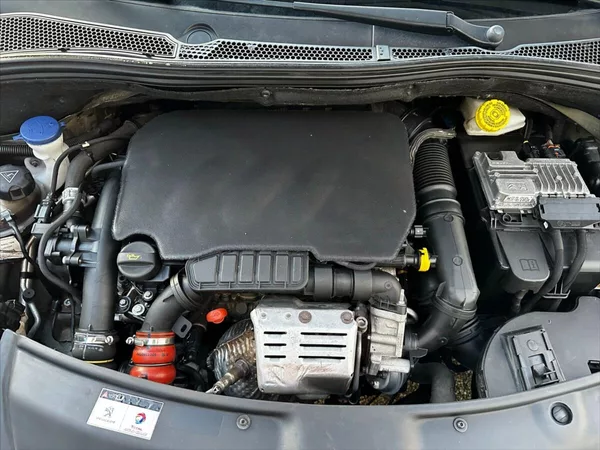 Peugeot 208 1,2 81kW GT Line, rozvody! - foto 35