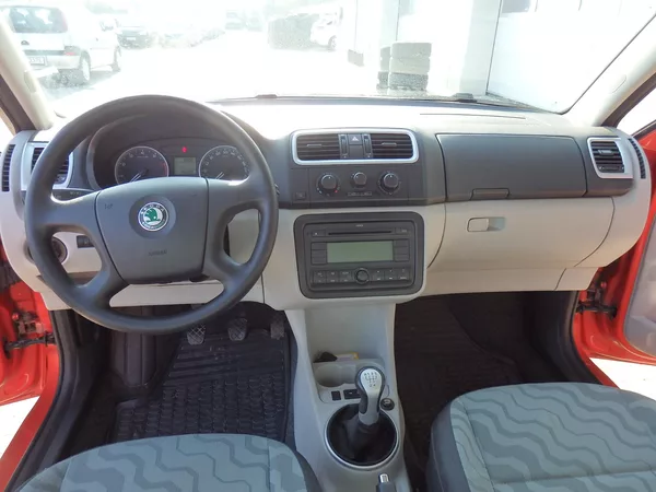 Škoda Fabia 1.2 HTP 51 kW KLIMATIZACE - foto 11